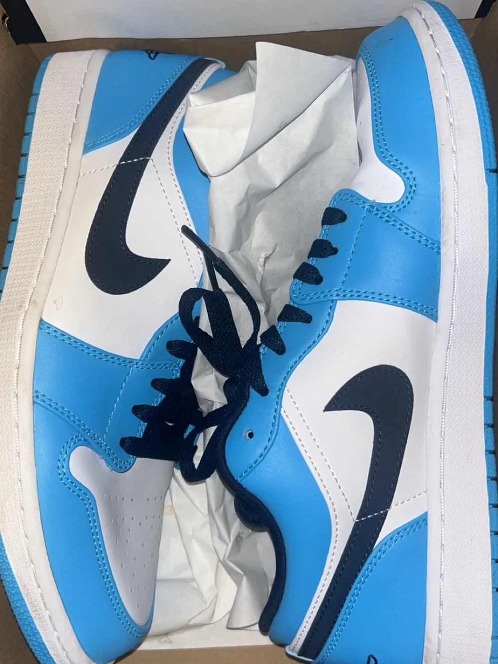 Jordan 1 Low “UNC”
